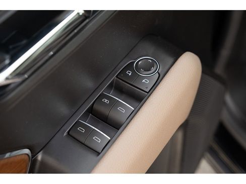 New 2026 GMC Canyon Denali image 14