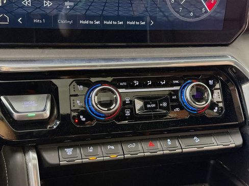 Used 2024 GMC Sierra 2500 Denali Ultimate image 20