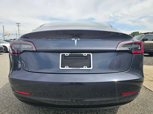 Used 2023 Tesla Model 3 Standard Range RWD image 4