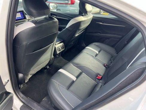 Used 2025 Toyota Camry SE image 15