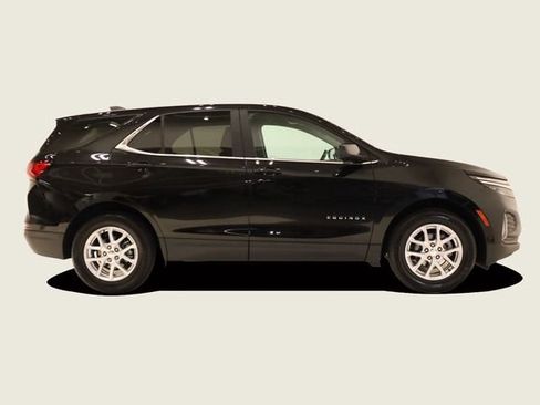 Used 2024 Chevrolet Equinox LT FWD image 4