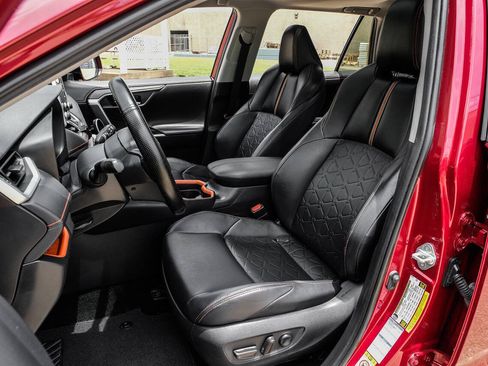 Used 2019 Toyota RAV4 Adventure w/ Advanced Technology Package AWD/4WD image 30