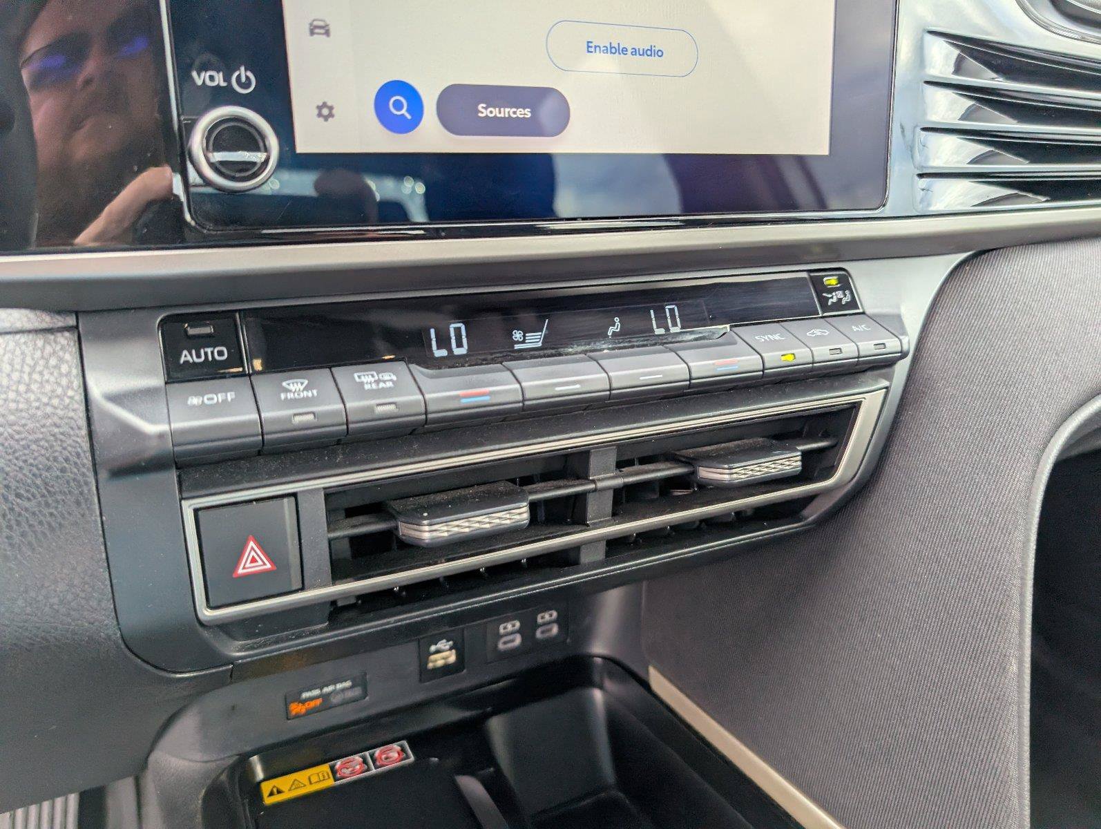 Used 2025 Toyota Camry LE FWD image 19