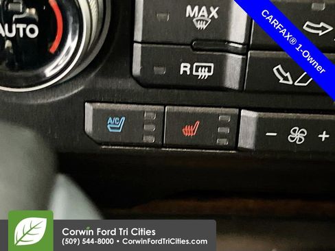 Used 2015 Ford F150 Platinum w/ Equipment Group 701A Luxury AWD/4WD image 23