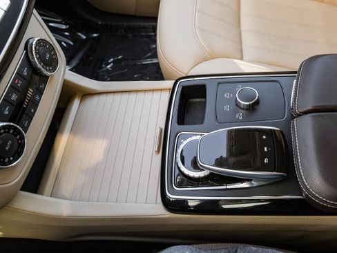 Used 2017 Mercedes-Benz GLE 350 w/ Premium 1 Package image 25