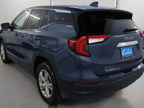 Used 2024 GMC Terrain SLE AWD/4WD image 5