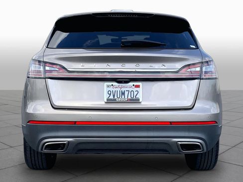 Used 2021 Lincoln Nautilus FWD w/ Equipment Group 101A image 4