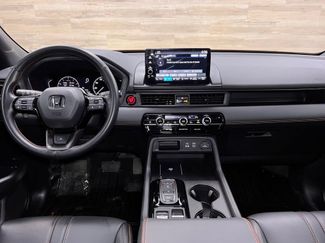 Used 2025 Honda Pilot TrailSport video 2