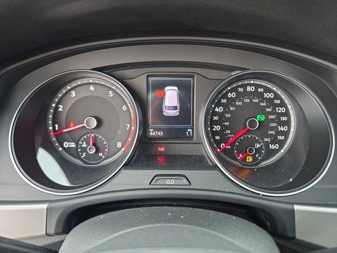 Used 2021 Volkswagen Atlas SE FWD image 28
