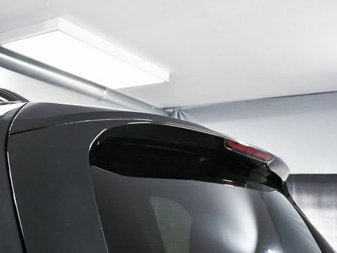 Used 2023 BMW X7 xDrive40i w/ M Sport Package image 93