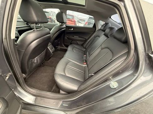 Used 2020 Kia Optima SE image 10
