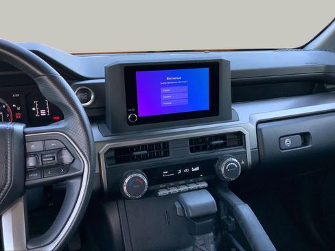 Used 2025 Toyota 4Runner SR5 RWD image 7
