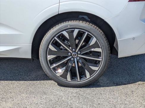 New 2026 Volvo XC60 B5 Ultra w/ Climate Package PRO AWD/4WD image 6