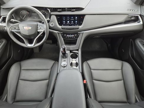 Used 2024 Cadillac XT6 Luxury w/ LPO, Floor Liner Package AWD/4WD image 23