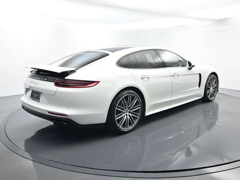 Used 2018 Porsche Panamera 4S image 15