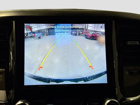 Used 2024 RAM 1500 Laramie image 14