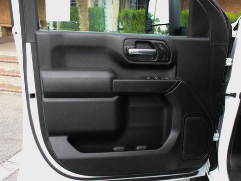 Used 2020 Chevrolet Silverado 2500 W/T w/ WT Convenience Package image 17