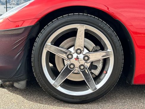 Used 2006 Chevrolet Corvette Base w/ Preferred Equipment Group image 25