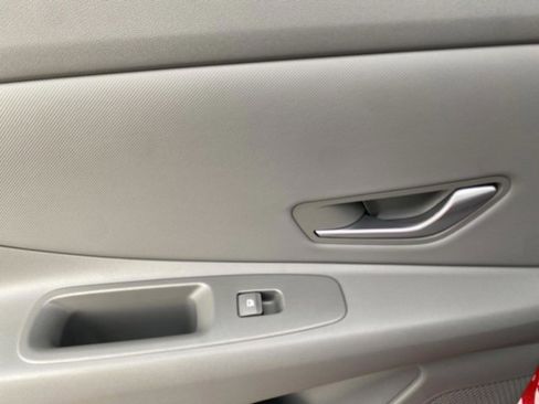 New 2026 Hyundai Elantra Sport FWD image 32