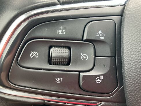 Used 2025 Buick Encore GX Avenir w/ Avenir Technology Package FWD image 18