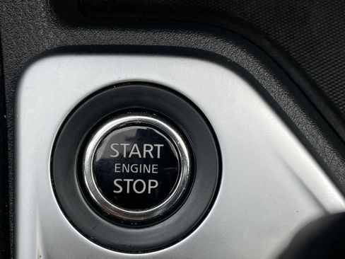 Used 2023 Nissan Sentra SV FWD image 30