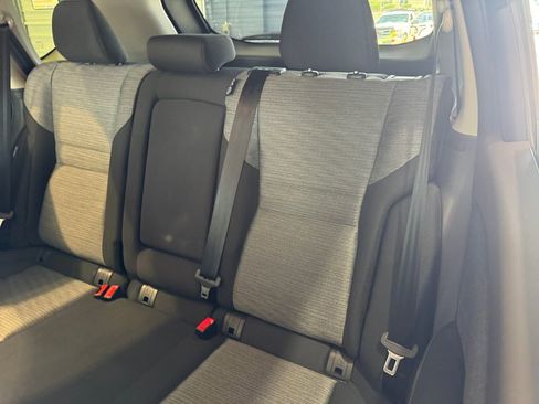 Used 2023 Nissan Rogue SV image 19