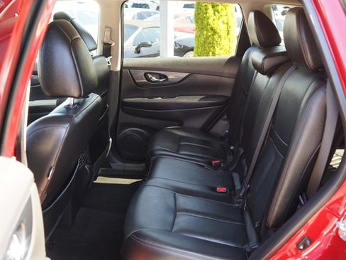 Used 2016 Nissan Rogue SL w/ SL Premium Package AWD/4WD image 19