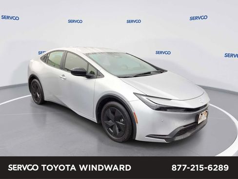 Used 2024 Toyota Prius LE FWD image 1