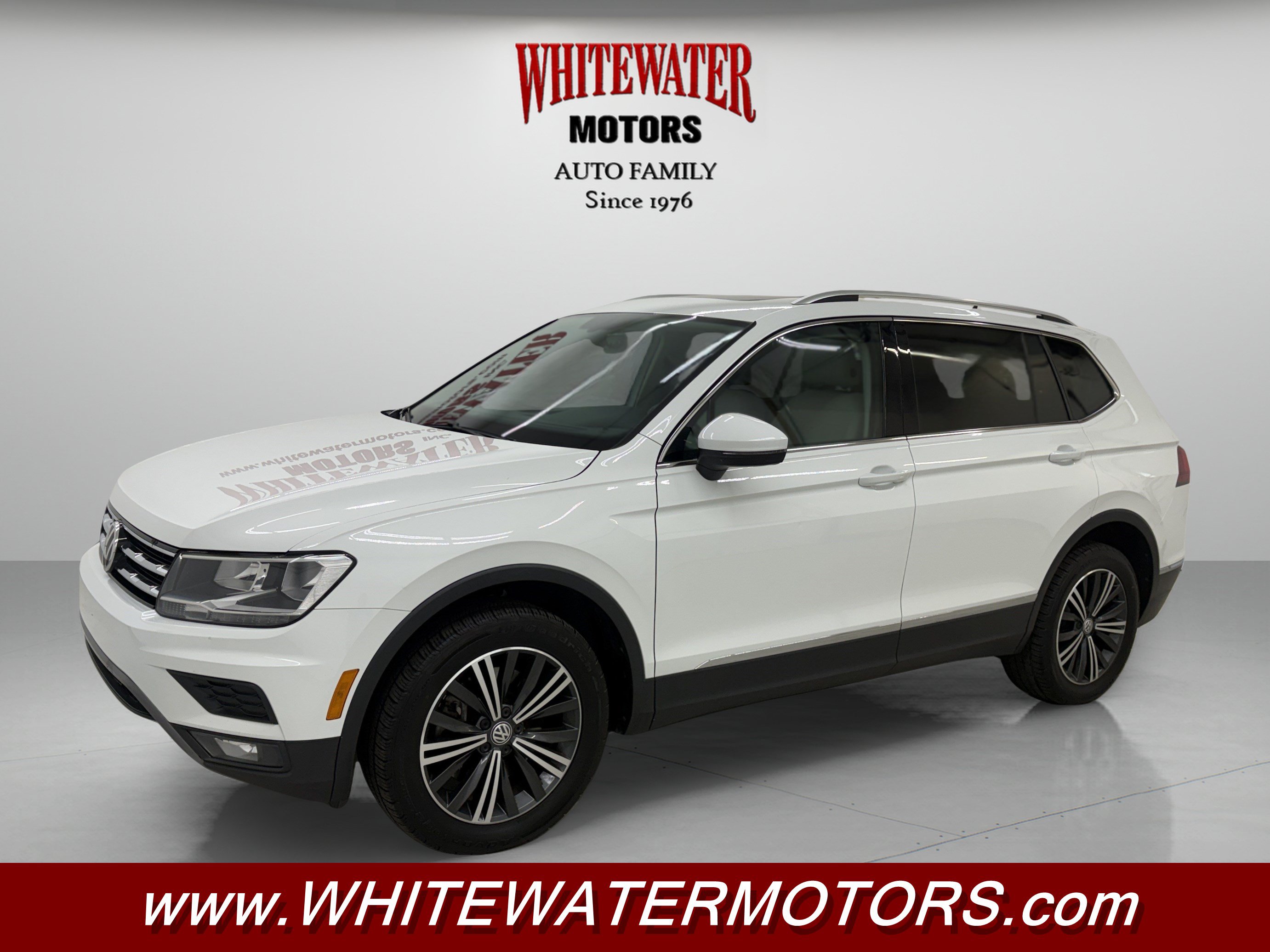 Used 2018 Volkswagen Tiguan SEL AWD/4WD image 1