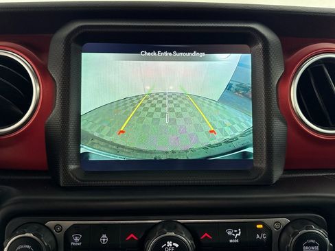 Used 2022 Jeep Wrangler Rubicon image 32