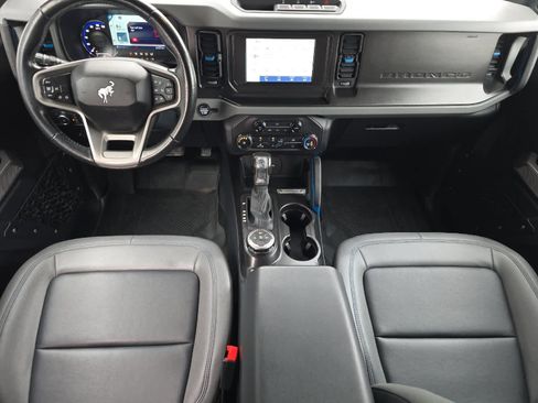 Used 2022 Ford Bronco Black Diamond image 3