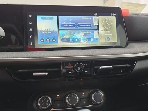 Certified 2025 Nissan Kicks SV FWD image 19