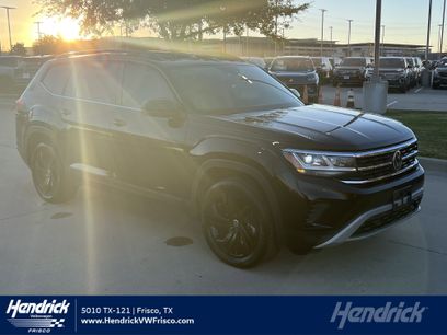 Used 2023 Volkswagen Atlas SE w/ Black Wheel Package