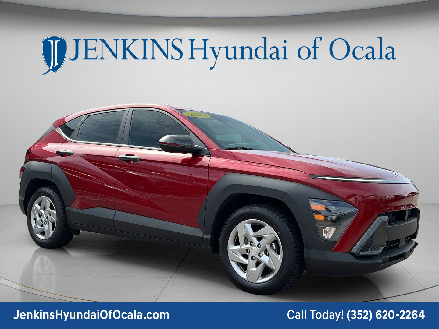 Certified 2025 Hyundai Kona SE FWD image 1