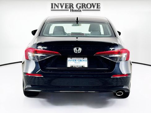 Used 2023 Honda Civic Sport image 6