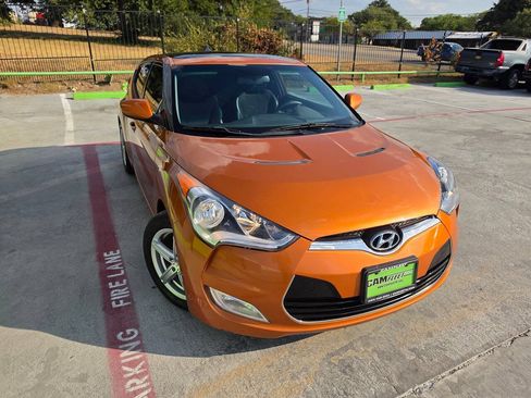 Used 2015 Hyundai Veloster w/ Option Group 02 FWD image 59
