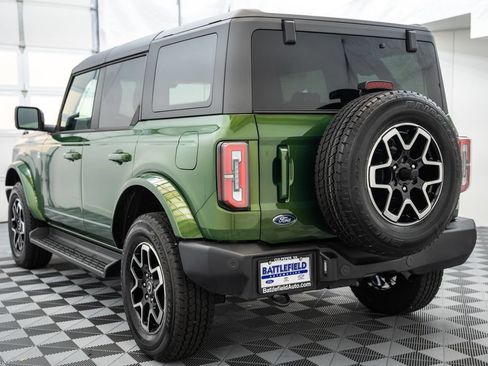 Used 2025 Ford Bronco Outer Banks AWD/4WD image 6