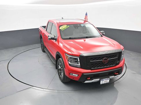 Used 2024 Nissan Titan PRO-4X w/ Pro-4x Convenience Package AWD/4WD image 27