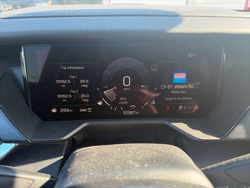Used 2025 GMC Acadia Elevation w/ Elevation Premium Package AWD/4WD image 25