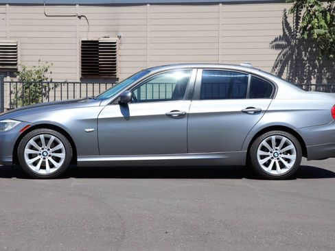 Used 2011 BMW 328i Sedan RWD image 5