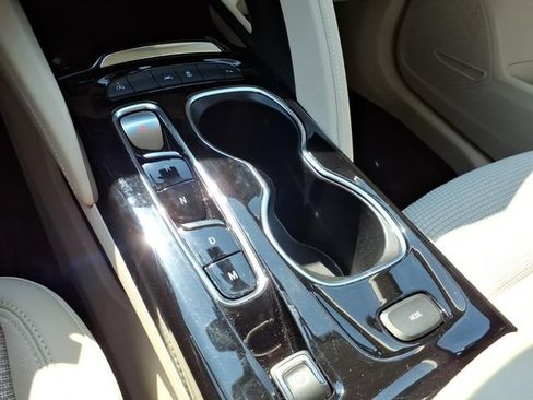 Used 2023 Buick Envision Preferred FWD image 13