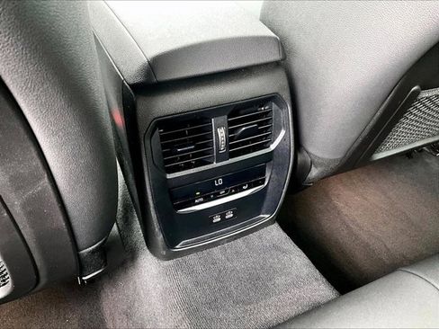 Used 2021 BMW 330i xDrive 330i xDrive w/ Convenience Package image 23