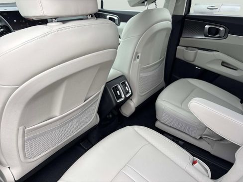 New 2026 Kia Sorento EX image 17
