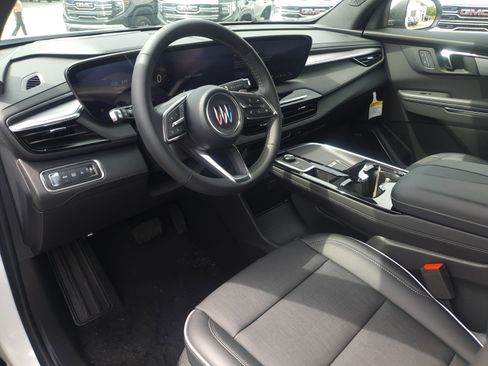 New 2025 Buick Enclave Preferred image 17