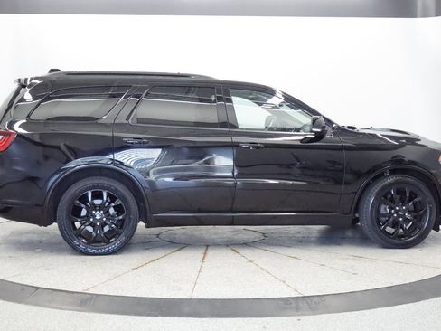 Certified 2019 Dodge Durango R/T w/ Technology Group AWD/4WD image 8