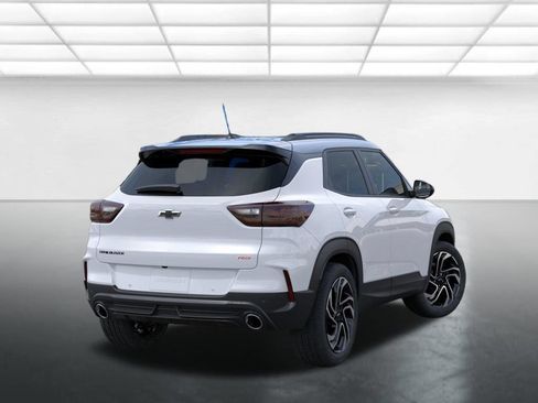 New 2026 Chevrolet TrailBlazer RS w/ Convenience Package FWD image 5