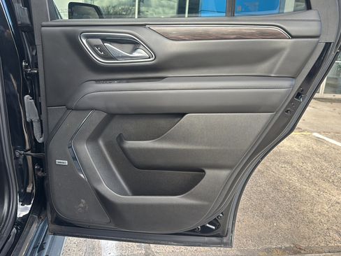 Used 2024 Chevrolet Tahoe LT w/ LT Signature Plus Package image 24