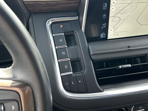 Used 2024 Chevrolet Tahoe High Country image 18