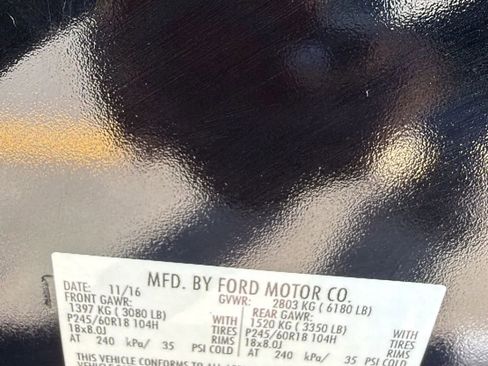 Used 2017 Ford Explorer XLT AWD/4WD image 32