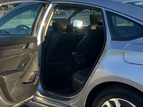 Used 2019 Honda Accord Touring image 27